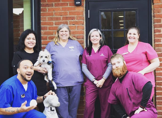 Del Ray Animal Hospital